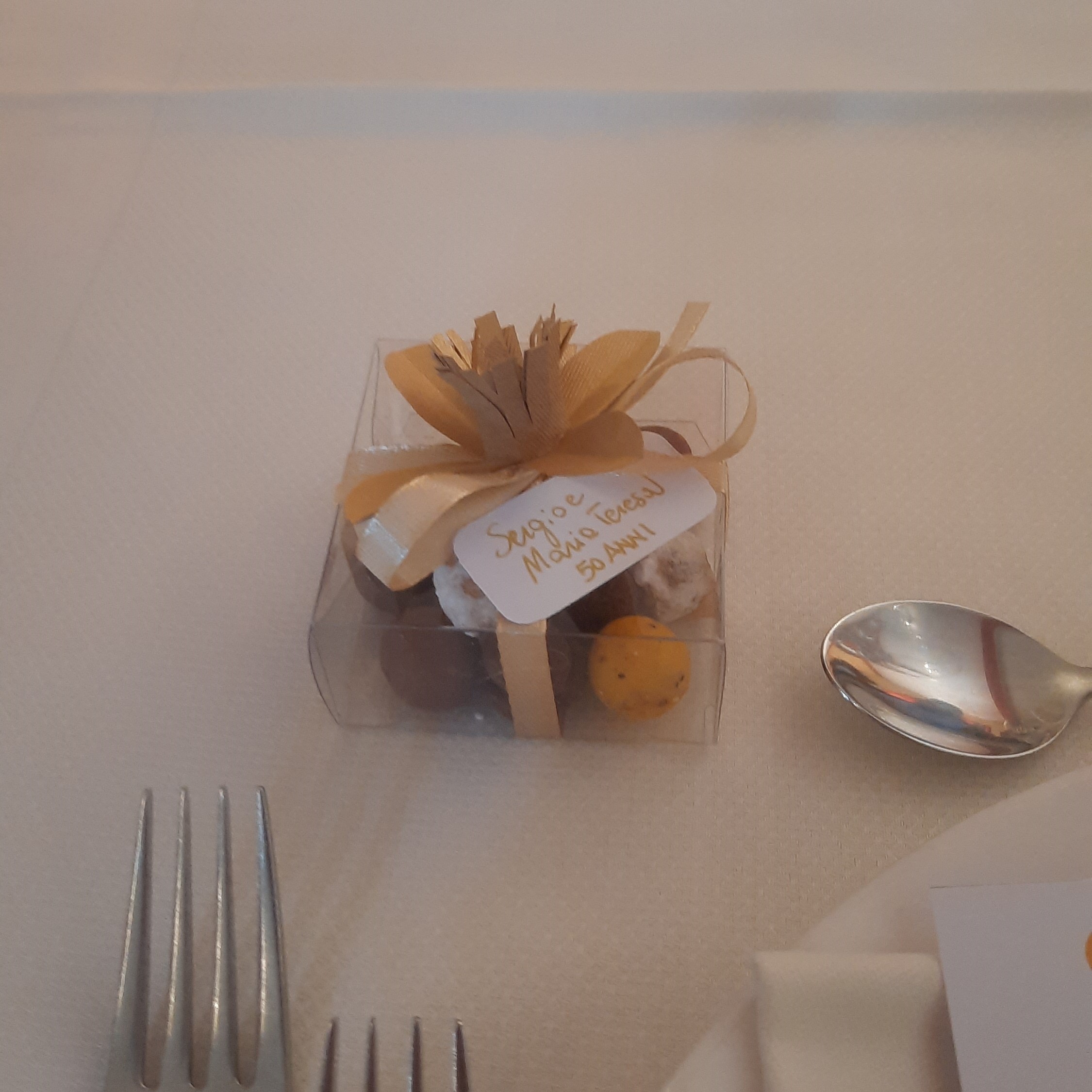 Decorazioni-Originali-Anniversario-Di-Matrimonio-50-Anni-Ispirazioni-E-Stili-Roberta-Cenci-Ristorante-Villa-Carla-Perletto-Cuneo (1)