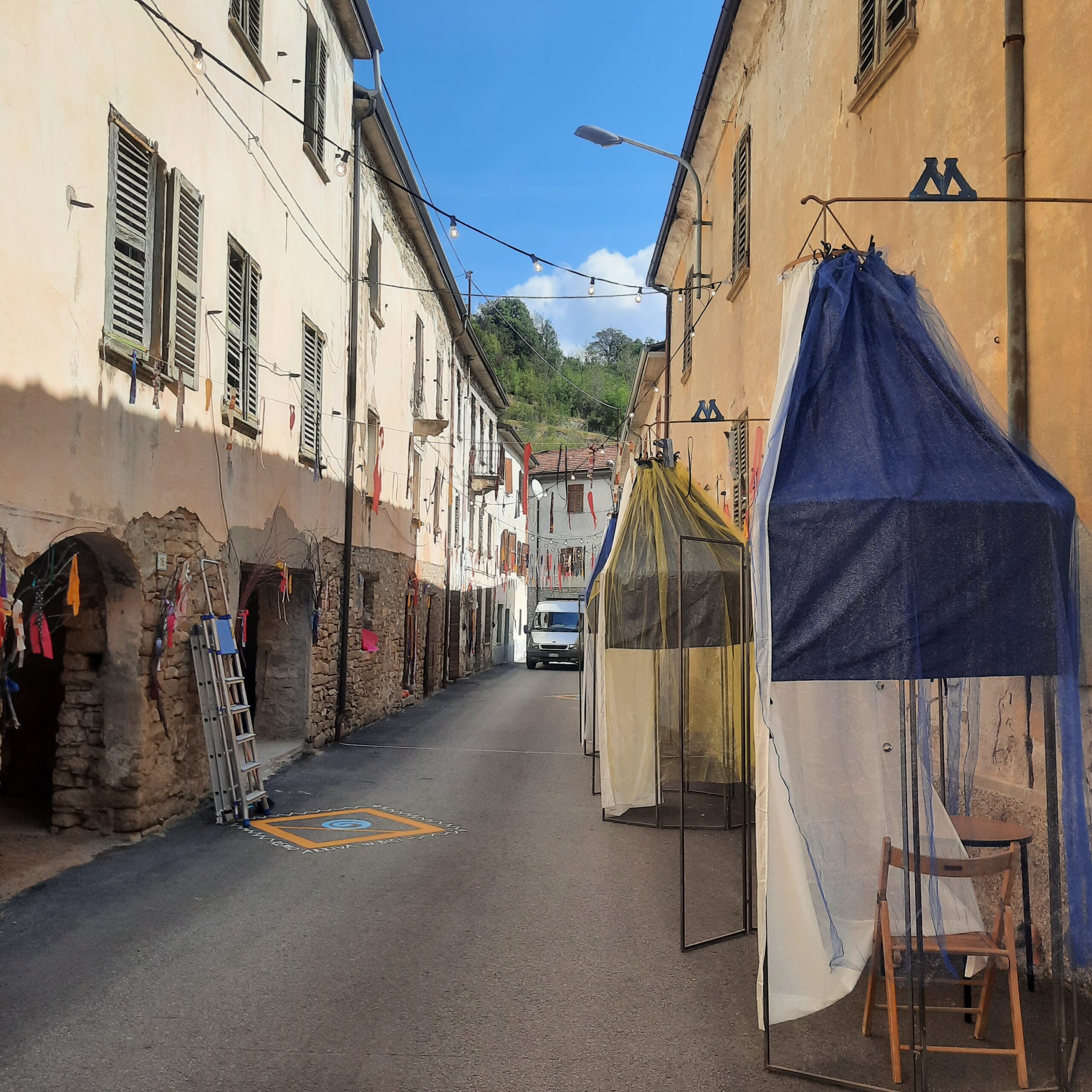 Gorzegno-Magica-Ispirazioni-E-Stili-Roberta-Cenci-Cortemilia-Decorazioni-Eventi-Matrimoni-Feste-Magiche (3)