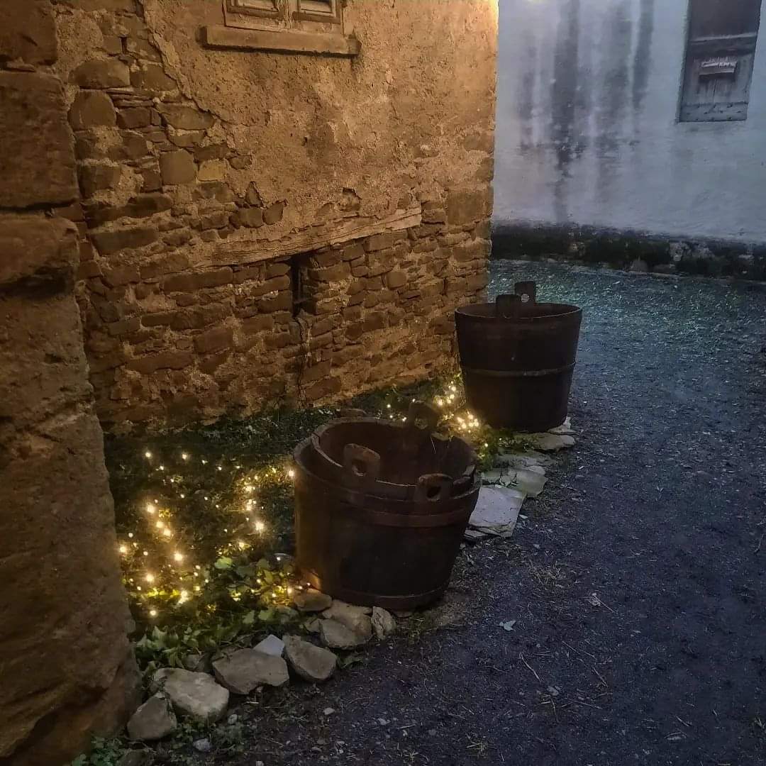 Ispirazioni-E-Stili-Cortemilia-Eventi-E-Matrimoni-Wedding-Planner-Gorzegno-Magica-Cuneo-Allestimento-Festa-Tema-Magia-Spiritualità-Wicca (8)